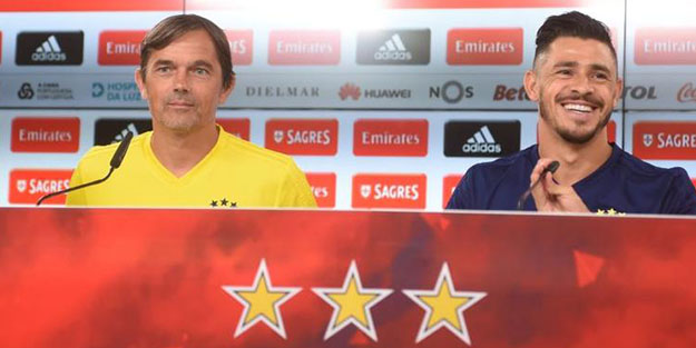 Benfica maçı öncesi Cocu açıklamalarda bulundu