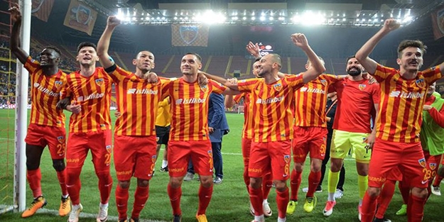 “Benim her zaman 1 numaram Umut Bulut’tur”