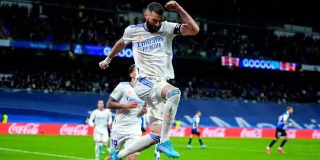 Benzema Real Madrid'i sırtladı