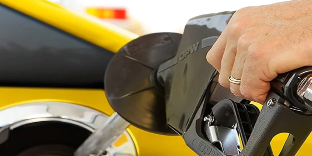 Benzin fiyatı ve mazot fiyatı kaç TL oldu? Akaryakıt fiyatları güncel: Akaryakıtta 76 kuruş zam...