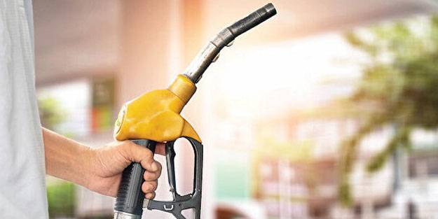 Benzin ve motorine gece yarısı zam geldi