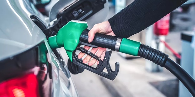 Benzin ve motorine son: Yeni yakıtla 100 kilometrede sadece 5 TL