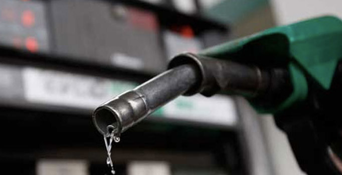 Benzin ve motorine zam geldi