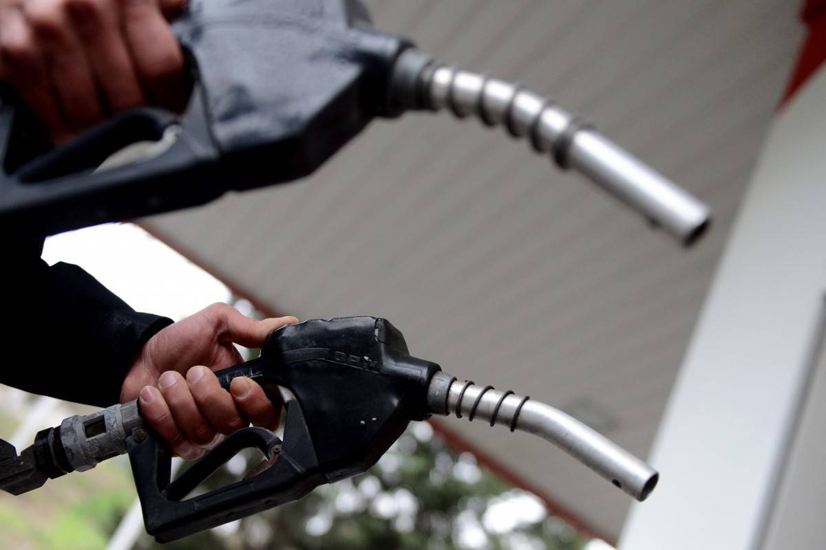 Benzine 44 kuruş zam