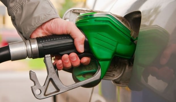 Benzine bir indirim daha geliyor!