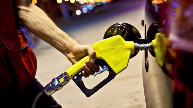 Benzine indirim geliyor!