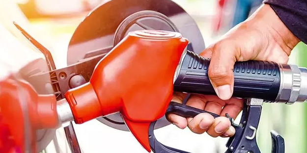 ﻿Benzine indirim kararı geldi! İşte bugün yeni tabela: 23 Kasım benzin fiyatı ve mazot, ( motorin) LPG akaryakıt fiyatları