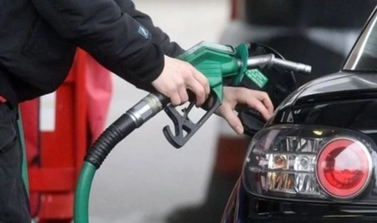 Benzine kallavi indirim geldi! Yeni fiyatlara bakın