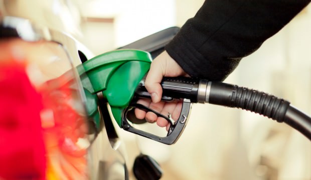 Benzine 12 kuruş zam geldi! Ancak...