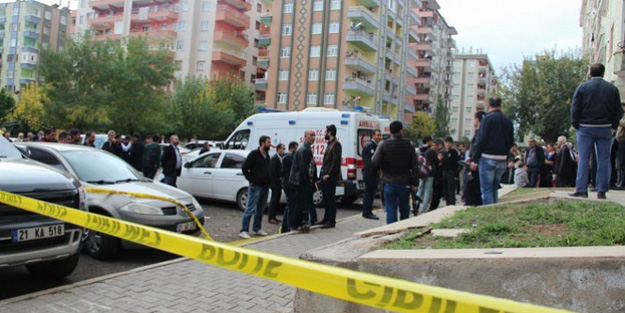 Berber boğazı kesilmiş halde bulundu