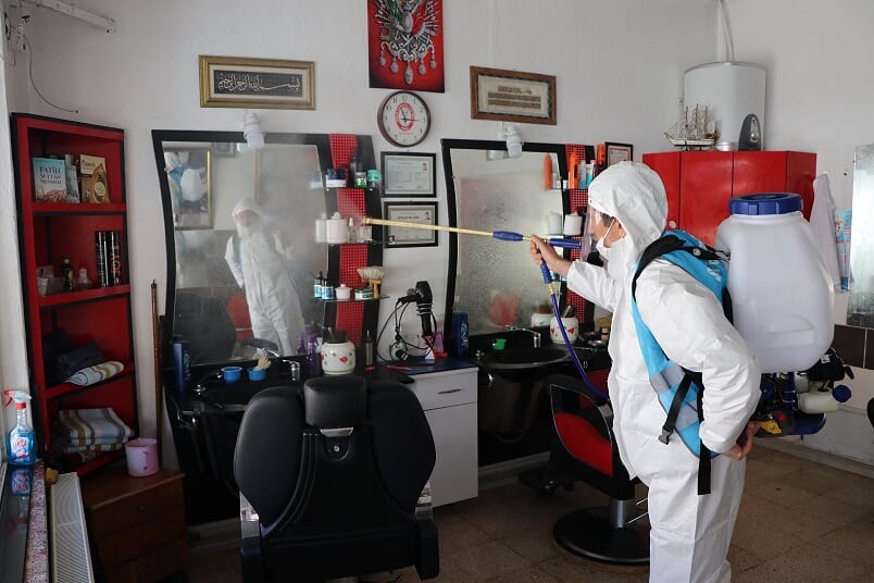 Berber ve kuaförlere dezenfekte desteği 