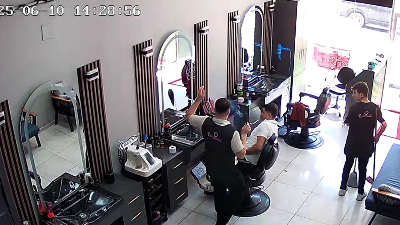 Berberde panik anı! Bomba gibi patladı