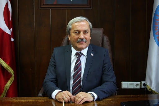 Berberlerin evlerde hizmet vermesi de yasak 