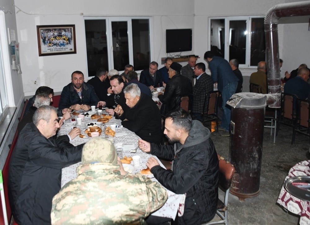“Bereket Sofrası” Boğazköy Camiinde kuruldu 