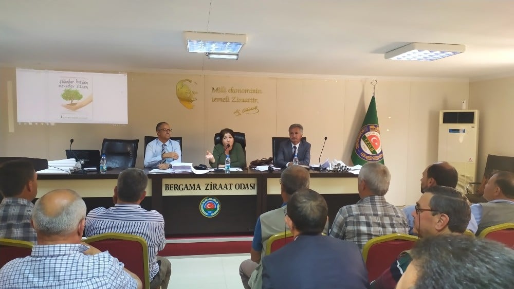 Bergamalı çiftçilere meyve fidanı desteği 