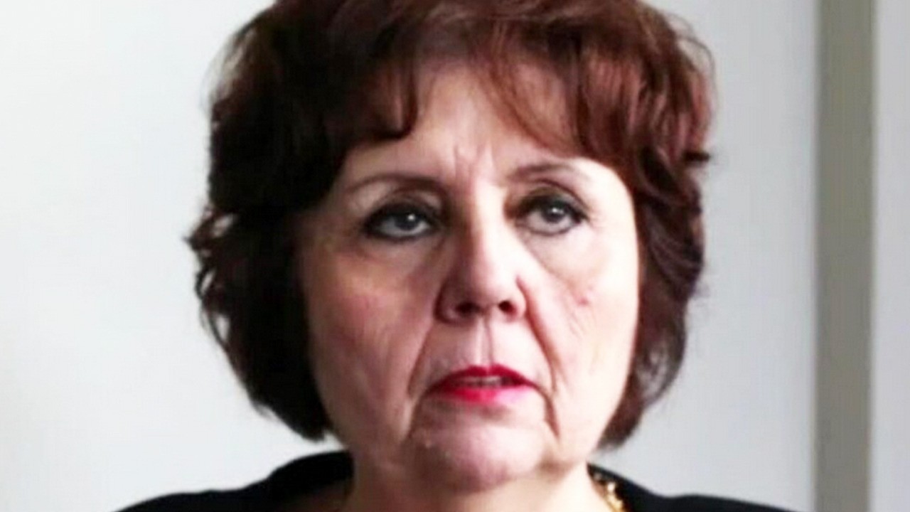 Berhan Şimşek Ayşenur Arslan'ın hedefi oldu!