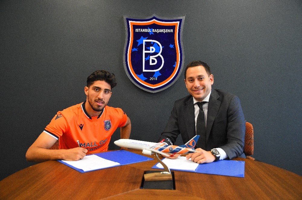 Berkay Özcan Başakşehir’de 