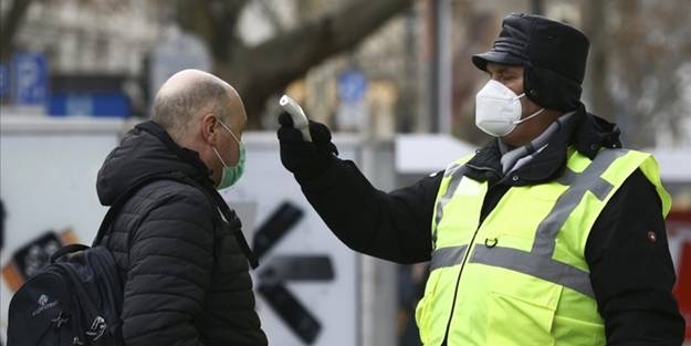 Berlin’de maske kararı! Zorunluluk kaldırıldı