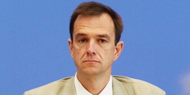 Berlin'de rahat oturup Türkiye'ye akıl vermek kolay