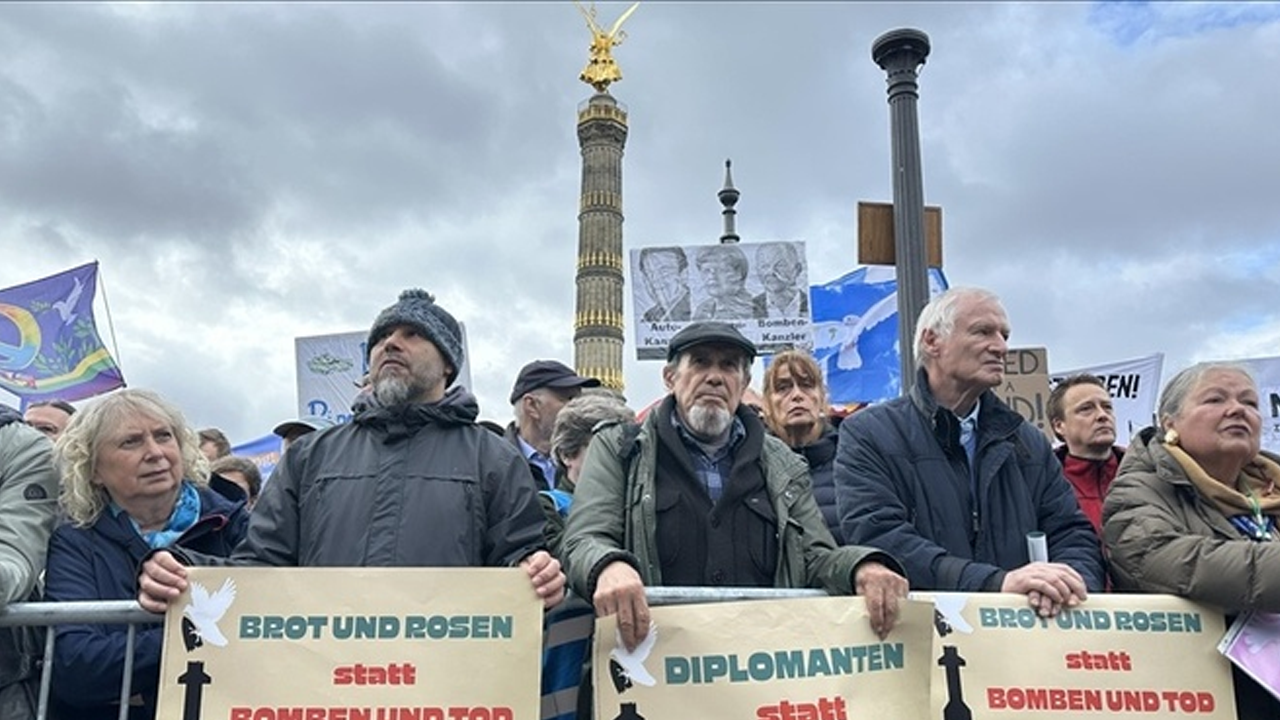 Berlin'de Ukrayna ve Gazze'ye destek gösterisi!
