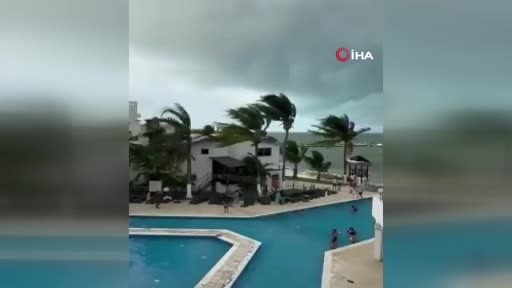 Beryl Kasırgası nedeniyle hayatını kaybedenlerin sayısı 9’a yükseldi