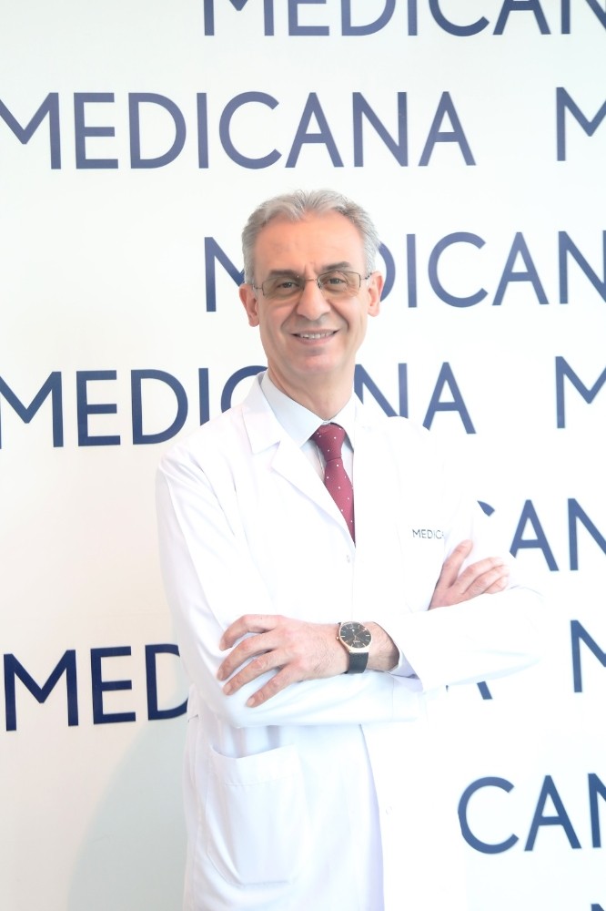 Beş aylık bebekteki 12 cm’lik kist operasyonla alındı 