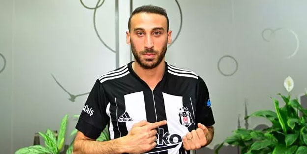 Beşiktaş Cenk Tosun'u resmen açıkladı