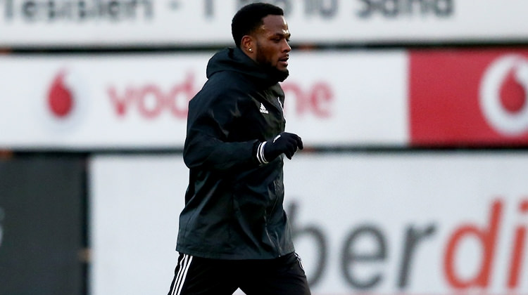 Beşiktaş Cyle Larin için FIFA'ya başvurdu