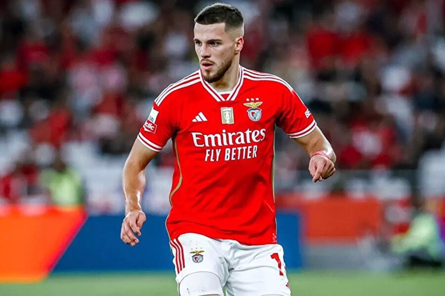 Beşiktaş, David Jurasek transferini bitirdi! Futbolcu İstanbul'a indi