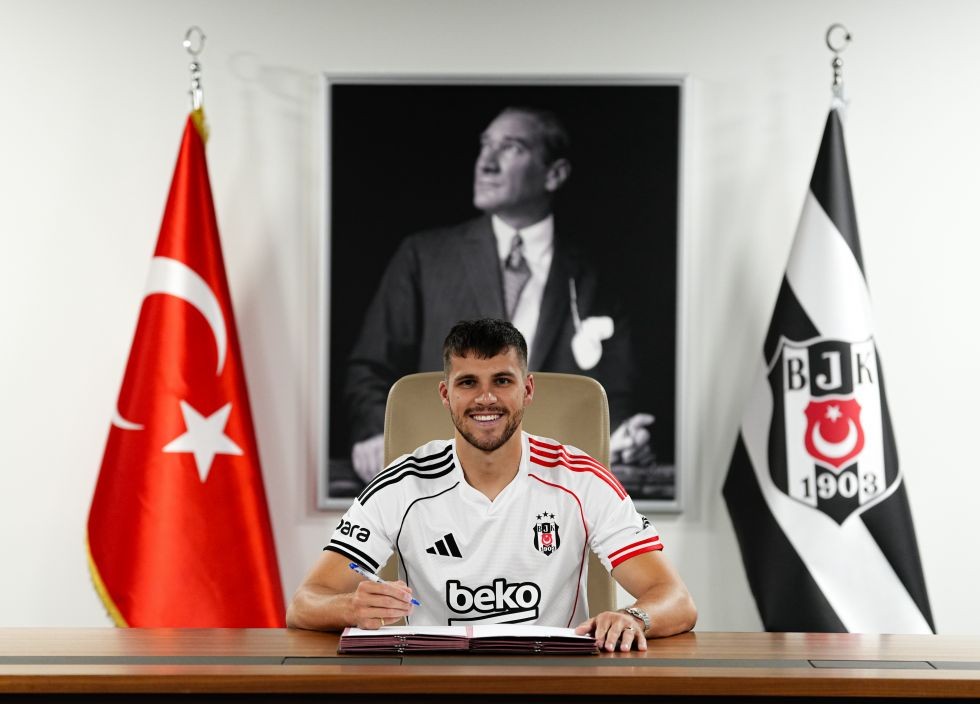 Beşiktaş, David Jurasek’i açıkladı