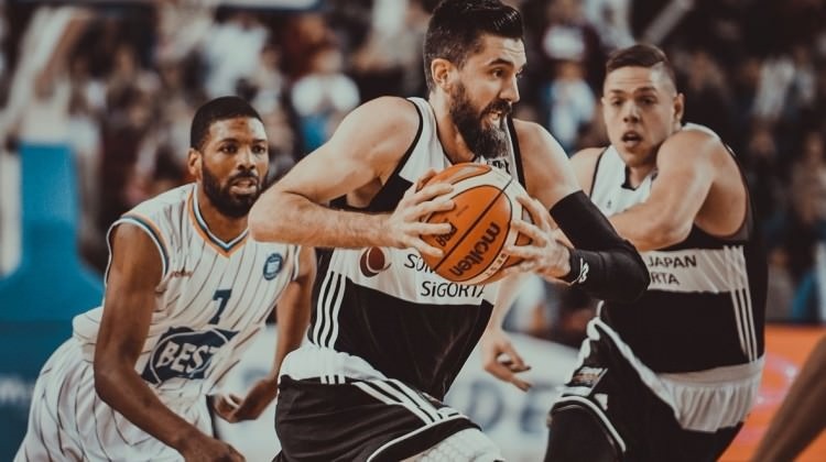 Beşiktaş deplasmanda çok farklı oynuyor