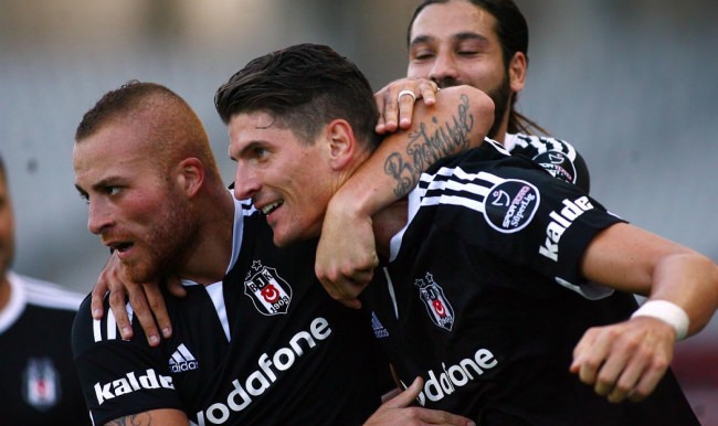 Beşiktaş devlere kafa tutuyor!