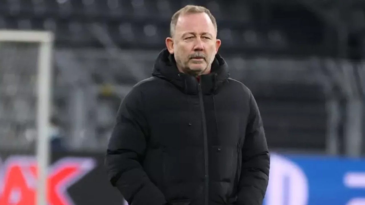 Beşiktaş ile ismi anılıyordu! Sergen Yalçın'a bomba teklif