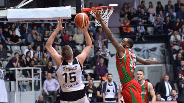 Beşiktaş-Karşıyaka maçında olaylar