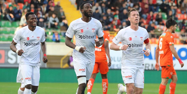 Beşiktaş maçı öncesi Sivasspor'da şok