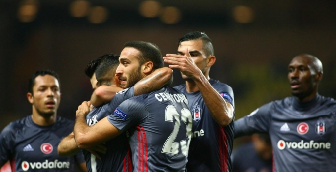 Beşiktaş-Monaco maçında çifte sürpriz