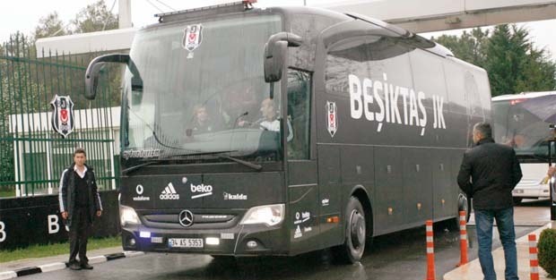 Beşiktaş otobüsüne 413 lira ceza