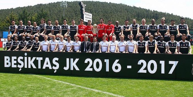 Beşiktaş poster çekiminde buluştu