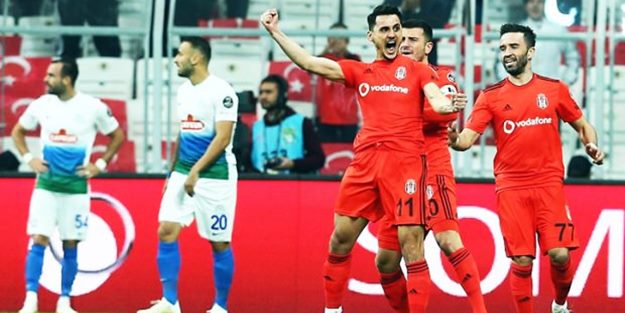 Beşiktaş, Rizespor'u rahat geçti