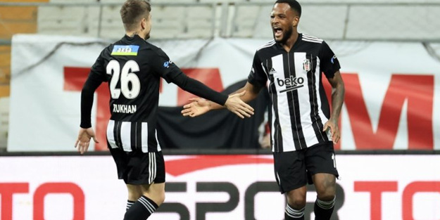 Beşiktaş üç attı üç aldı