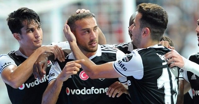 Beşiktaş son dakikada 1 puanı kaptı