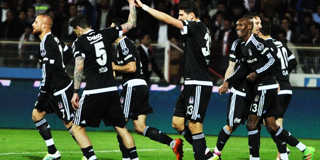 Beşiktaş tam gaz ileri