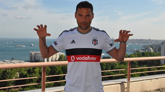 Beşiktaş Tosic'i KAP'a bildirdi