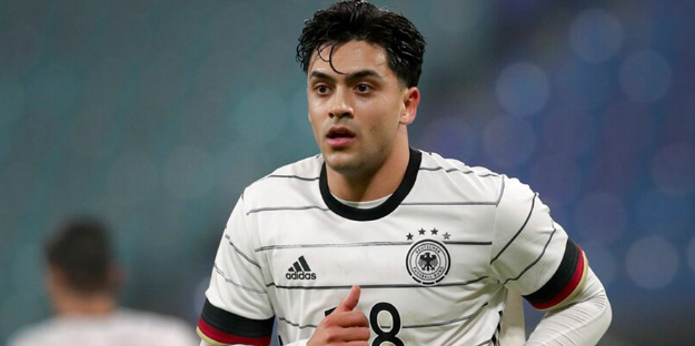 Beşiktaş yeni orta sahalarını açıklıyor!