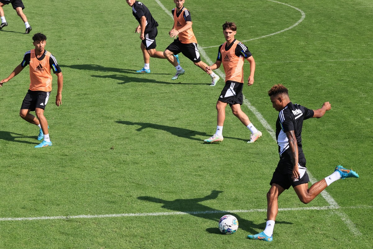 Beşiktaş yeni sezon hazırlıklarını sürdürüyor