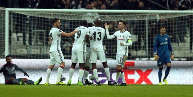 Beşiktaş, Yunanları yendi