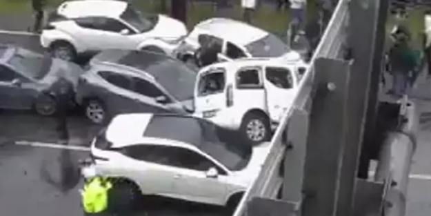 Beşiktaş'da zincirleme kaza! Çok sayıda araç birbirine girdi