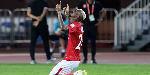 Süper Lig'de Anderson Talisca bombası patladı