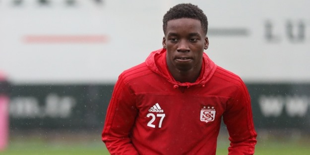 Beşiktaş'ın gündemindeki Foussene Diabate Süper Lig'e geri dönecek mi?