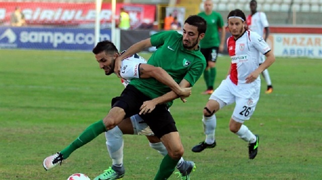 Beşiktaş'ın izlediği sağ bek ortaya çıktı